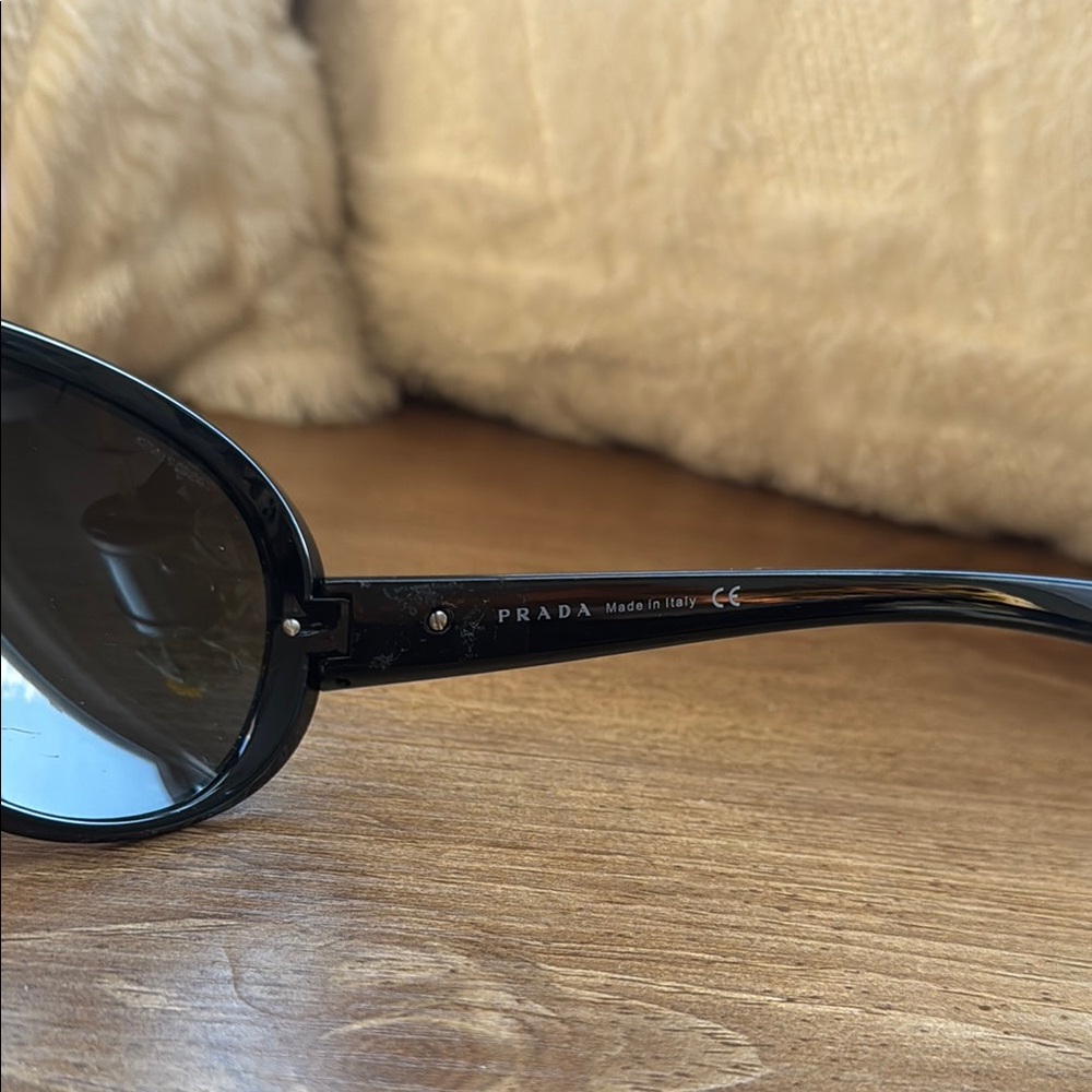 Prada Black Sunglasses - Picture 5 of 6